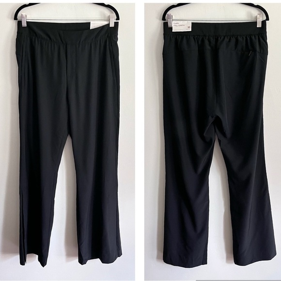Soft Surroundings Black Athleisure Pull on Flare Slip Hem Full Length Pants - Picture 1 of 7